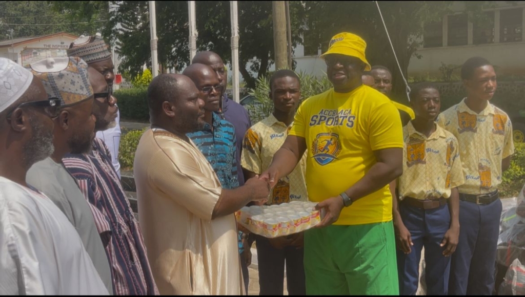 Seidu Agongo donates Ramadan supplies to Accra Academy students