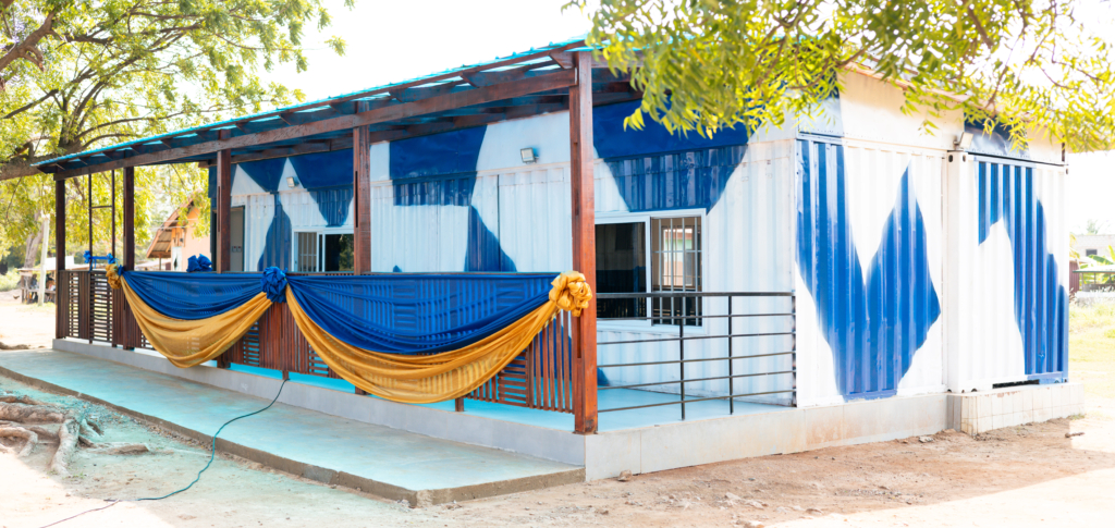 Rotary Club of Accra Unveils Revitalized Library for Kweiman Presbyterian Basic School