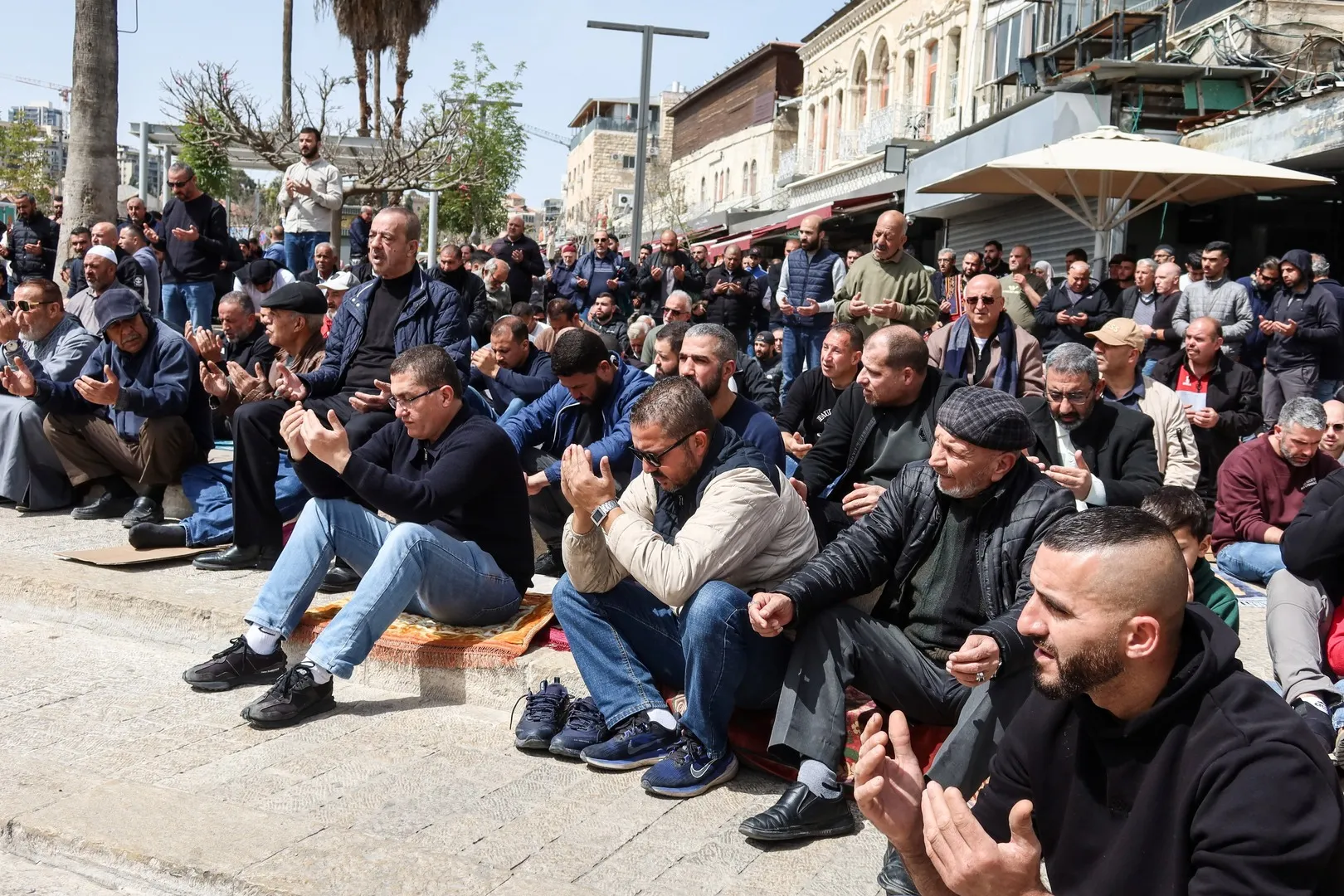 Worshippers Pray Outside Al-Aqsa Amid Closure on al-Quds Day